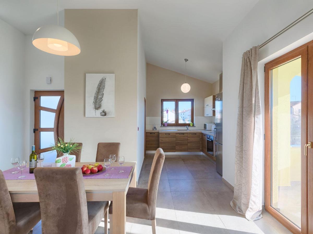 Holiday Home Linden Tree By Interhome Пула Экстерьер фото